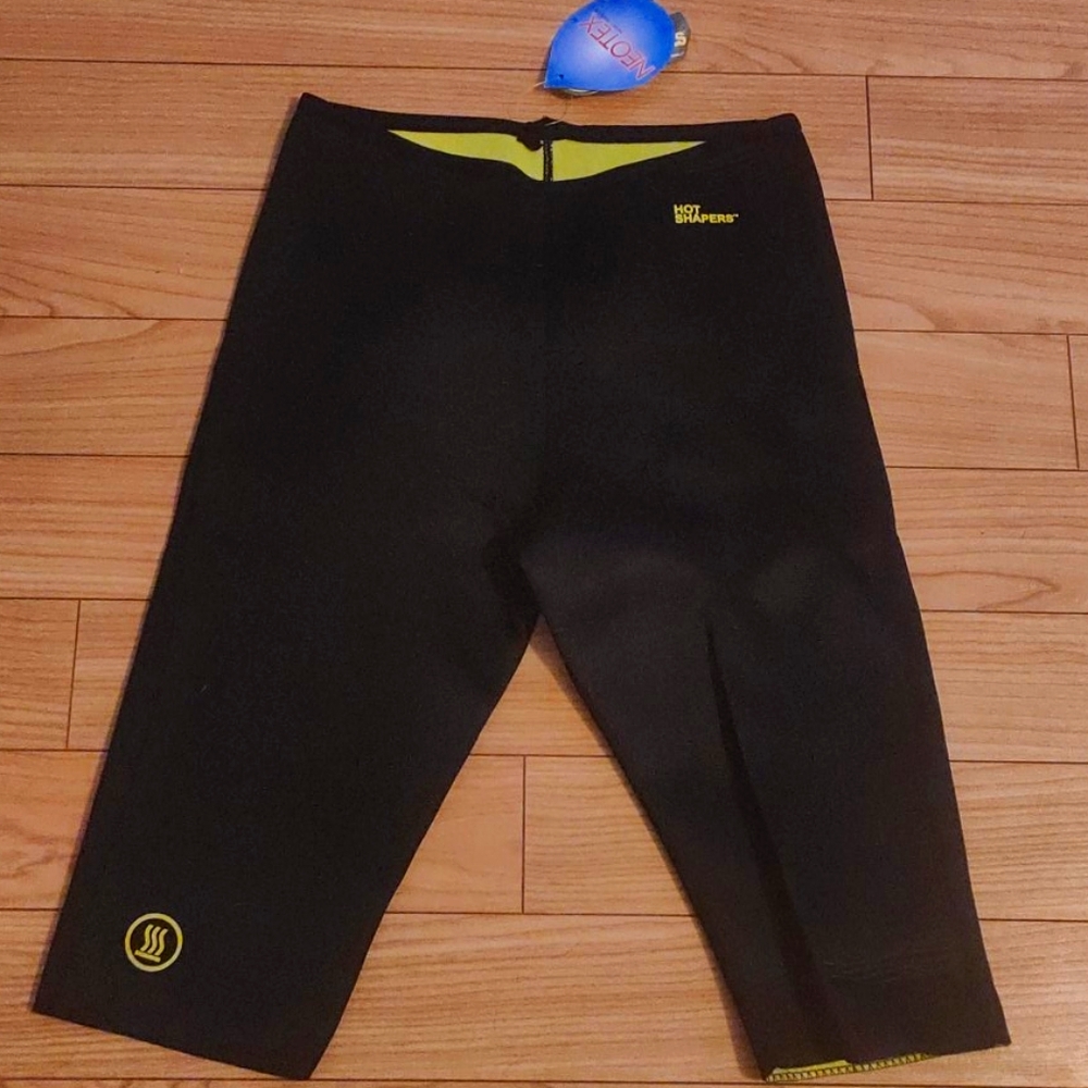 HOT SHAPERS CAPRI PANTS